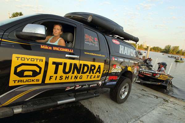 For someone who hadn't even held a fishing rod in her hands seven years ago, Becky Iaconelli has become an accomplished backer of boat trailers. 