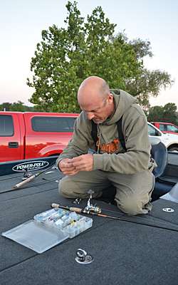 <p>
	Scott Dobson oils his spinning reels before takeoff on Day Three of the Northern Open #2.</p>
