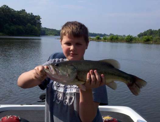 <p>
	Michael, 12, caught this 5-plus-pounder while fishing with his father on Watkins Mill Lake in Missouri. Michaelâs fish fell for a 5-inch Yum Dinger (watermelon seed).</p>
