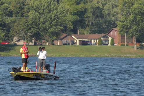 <p>
	Duckett may only get an invitation to the 2013 Bassmaster Classic if he wins today's tournament.</p>
