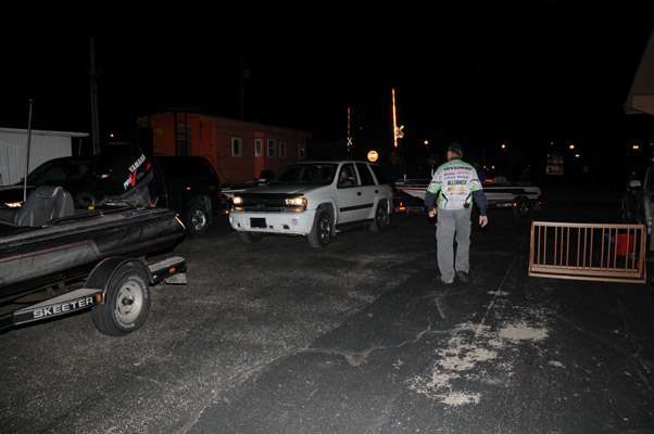  Illinois Federation Nation President Frank Labanowski directs traffic to the ramp.