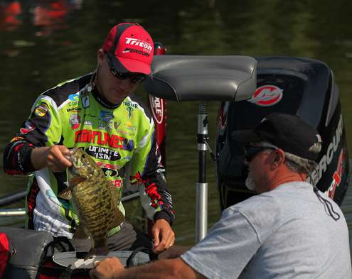 AOY points leader Brent Chapman did well today, grabbing second place at Oneida for Day One.
