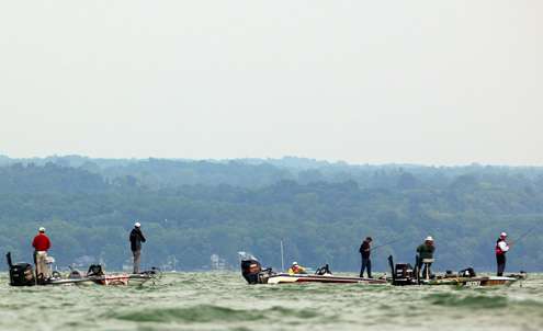 <p>
	2<sup>nd</sup> place angler James Niggemeyer, (pictured on the left), was fishing in a crowd early on Day Two of the Northern Open on Cayuga Lake.  </p>
