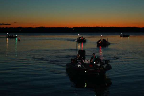 <p>
	The top 12 prepare for the final day of the Bass Pro Shops Northern Open #3 on Cayuga Lake near Seneca Falls, New York.</p>
