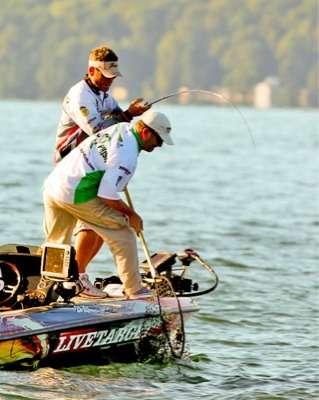 <p>
	The move pays quick dividends and Browning is hooked up with his first fish of the day. </p>

