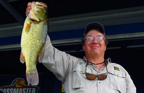 <p>
	George Fiorille, co-angler (19th, 13- 8)</p>
