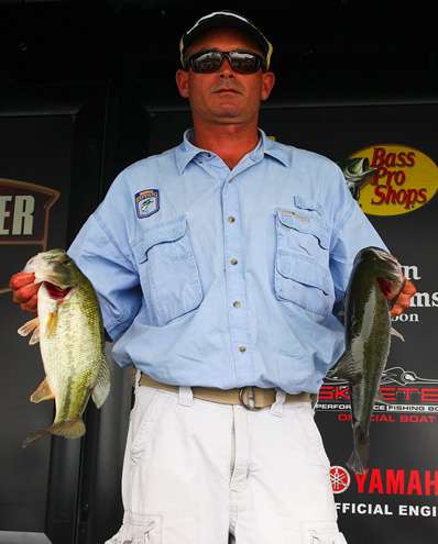<p>
	Todd Sterner, co-angler (5th, 17- 4)</p>
