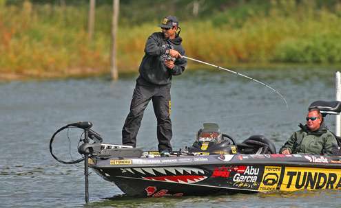 <p>
	 </p>
<p>
	Michael Iaconelli sets the hook on a bite Friday morning. But he missed.</p>
