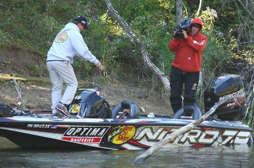 <p>
	Evers hooks up with his best fish of the day.</p>
