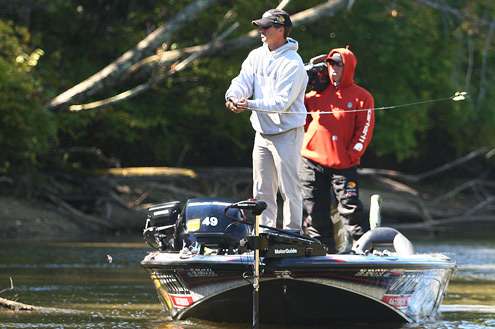 <p>
	He spent the day throwing a small spinnerbait and jig around the wood cover.<br />
	 </p>
