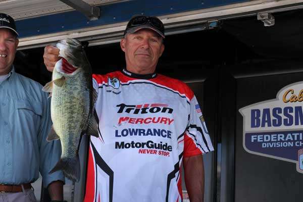 <p>
	Jim Short (Delaware) only caught one fish today, but it was a nice 5 pounder.</p>

