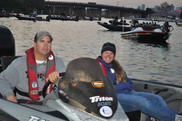 <p>
	 </p>
<p>
	New Yorkâs David Morrissette and Vermontâs Erin Divelbiss share a boat today.</p>

