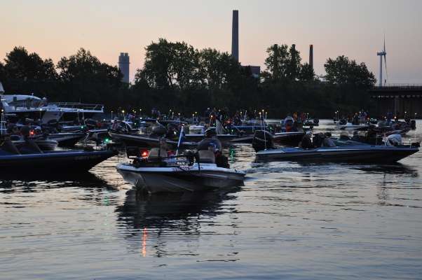 Competitors line up to go through the boat check line.
