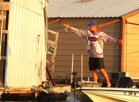 <p>
	Brian Clark started Day Two at the Central Open #3 on Fort Gibson Lake flipping boat docks. </p>

