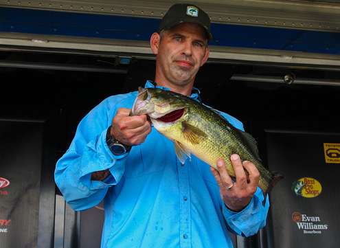 <p>
	Brian Dickirson, co-angler (4th, 8-5)</p>
