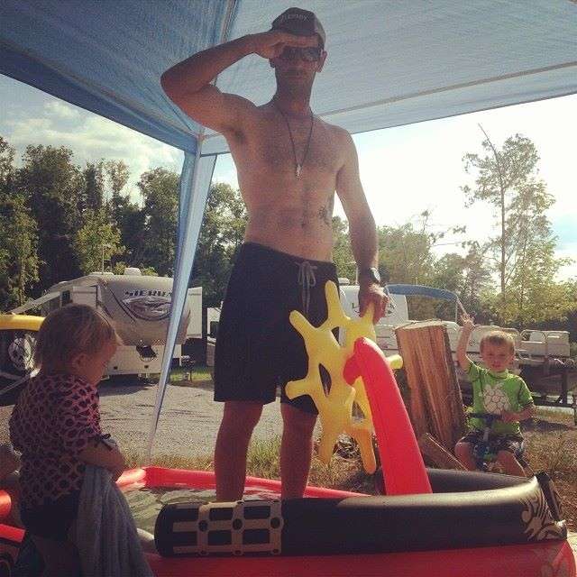 Oh Captain! My Captain! Mike Iaconelli commandeers the kiddie pool; his kids donât seem to mind.