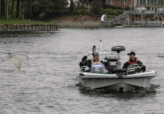 <p> </p>
<p>Scott Hamrick and Brent Long check in after a long day on the water. The pair finished in 19th place with 8 pounds, 7 ounces.</p>
