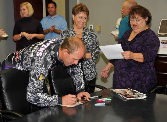 <p>Martens signed autographs for B.A.S.S. staffers during a meet-and-greet.</p>

