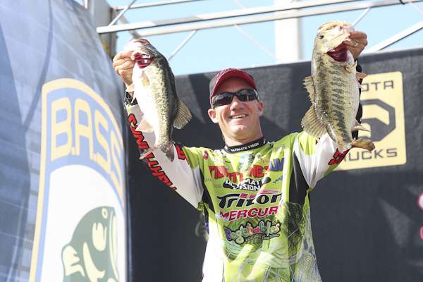 <p>
	Coming off the win in Texas, Chapman began the 2012 Elite Series season with a 4th-place finish in the opener on the St. Johns River, then a 5th-place finish on Lake Okeechobee, which put him in the AOY lead for the first time in 2012.</p>
