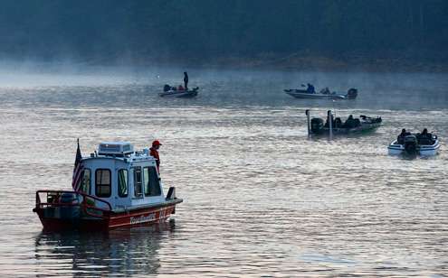 <p>Tow BoatU.S. tow services are available to anglers this week on Smith Lake at the third and final Bass Pro Shops Bassmaster Southern Open.</p> 