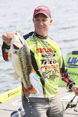 <p>
	The following Elite Series stop was at Toledo Bend, where Chapman needed a strong finish to rebound from Douglas. Well, he went out and won the event and shot back to the top of the AOY standings. But, the race was a tight one between him and traveling partner Randy Howell.</p>
