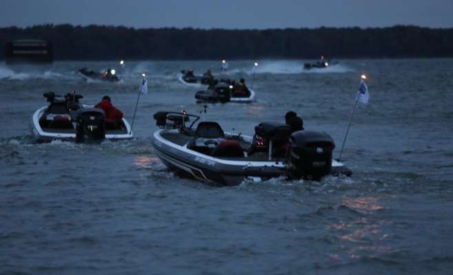 <p> </p>
<p>The first flight takes off, and anglers go their separate ways.</p>
