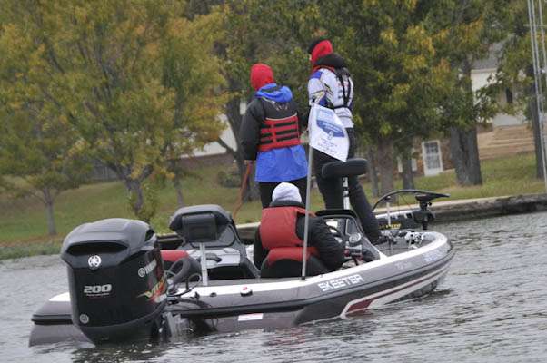 <p>Two contenders for the Bassmasters Junior World Championship, Alexander Datz and Caleb Taylor, started their day at the mouth of Blue Water, an area of Wilson Lake near Decatur, Ala.</p>
