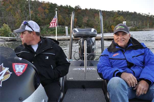 <p>2012 Bassmaster Classic champ and sweepstakes winner John Holtman embark on a day of fishing on Lake Guntersville.</p>
