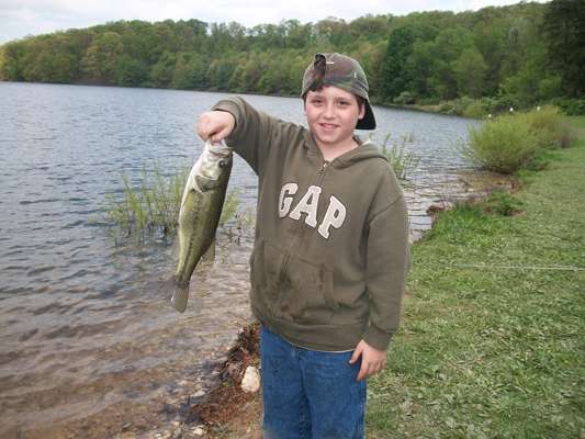 <p>
	This Gap kid caught this 2 1/2-pounder in Pennsylvania.</p>
