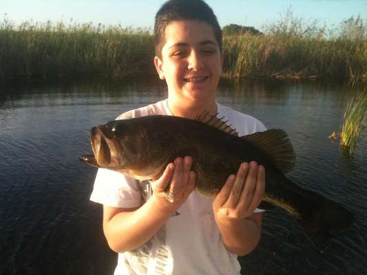 <p>
	 </p>
<p>
	Tony Crowderâs girlfriendâs son caught a 5-pounder on Loxahatchee fishing a Senko.</p>

