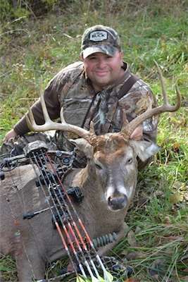 <p>Bill Lowen got this buck in Ohio just last week and posted it on his <a href=