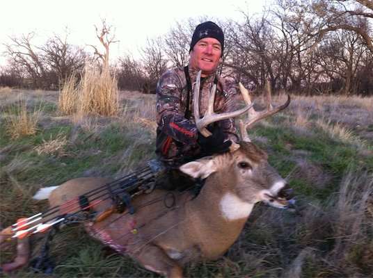 <p>Stephen Browning took this buck in Kansas last week and posted it on his <a href=