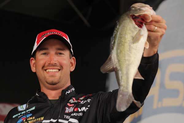 <p><strong>1. Ott DeFoe</strong></p>
<p>DeFoe followed up his Rookie of the Year season with a second place in the Angler of the Year race â the first ROY in Elite history to move up rather than down in his sophomore year. If he moves up one more place, that would make him AOY in 2013. No one doubts his skills at this point, but will he make the jump this year? Inquiring minds want to know.</p>
