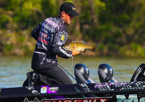<p> </p>
<p>Aaron Martens (40)</p>
<p>Leeds, Ala.</p>
<p>Elite Bassing Average: 4.8756</p>
<p>Elite pro since 2006</p>
<p>"The Natural" has famously been the Bassmaster Classic runner up on four occasions, but he's best known as one of the tour's best finesse anglers, a 14-time Classic qualifier and the 2005 Bassmaster Angler of the Year.</p>
