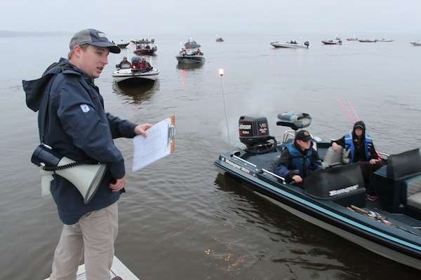 <p>Tournament Director Hank Weldon sends the anglers through boat check. </p>
