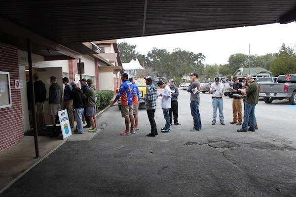 <p> </p>
<p>The line is out the door as anglers anxiously await the start of the 2013 season. </p>
