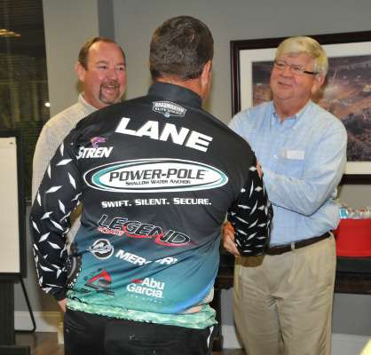 <p>Lane greets Dave Precht, B.A.S.S.'s vice president of publications. The two have known each other for many years and have lots of dock talk to catch up on.</p>
