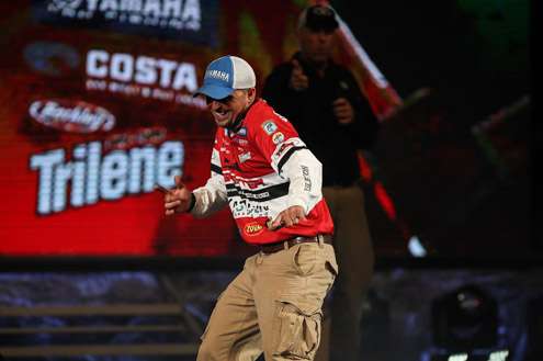 <p>Marty Robinson is doing his Party dance before getting on the stage with Dave Mercer. 10th 29-1lb on Day Two.</p>
