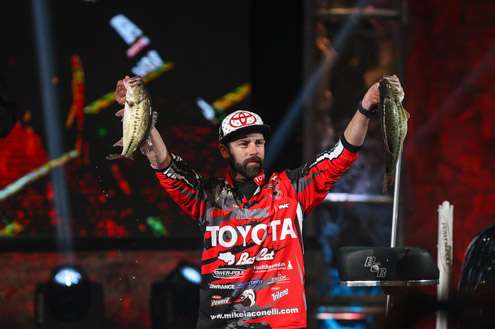 <p>Michael Iaconelli 3rd 35-3lb on Day Two.</p>
