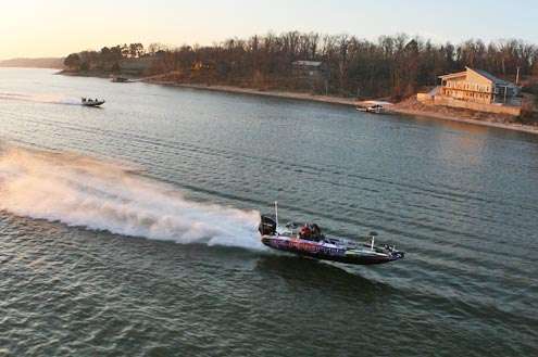 <p>Shaw Grigsby speeds down lake. Grigsby is looking to move up from 14th place.</p>
