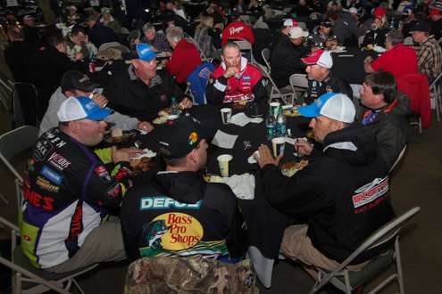 <p>Media Day means a great lunch.  The Classic Anglers will pair off with the media shortly.</p>
