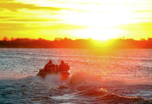 <p>Anglers were hoping abundant Florida sunshine would quickly warm the cold morning air. </p>
