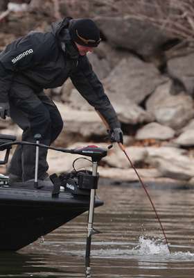 <p>VanDam dipped his rod often to clear the ice from the guides. </p>
