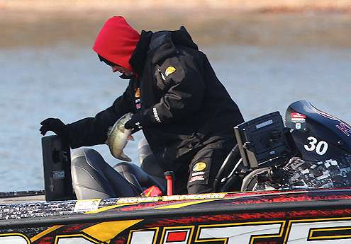 <p>VanDam had a five fish limit at 9:30 a.m. on Day One.</p>
