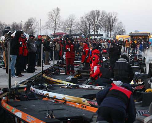 <p>It was a crowded dock and ramp before Day Two of the Classic.</p>
