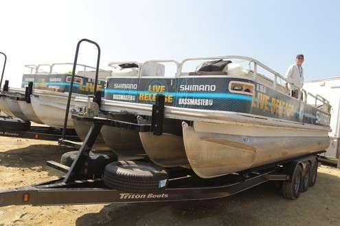 <p>#24 Live release boats are ready to be filled with healthy Falcon Lake bass each day of the tournament.</p>
