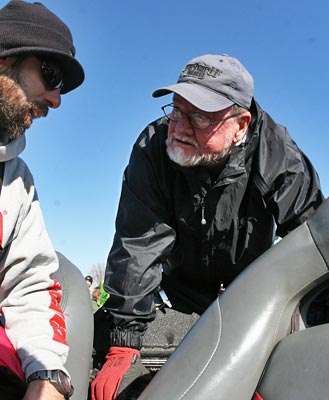 <p>Mike Iaconelli has a moment for everybody, including a quick chat with Leatherwood.</p>
