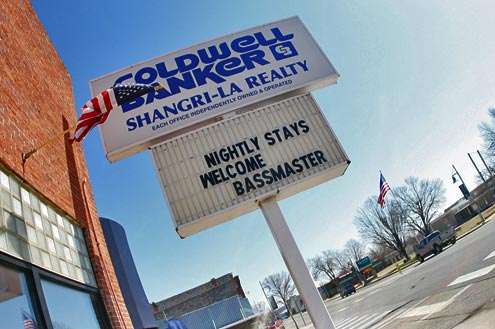 Across from the Grove City Hall, Shangri-La Realty flew the American flag along with its salute to the event.