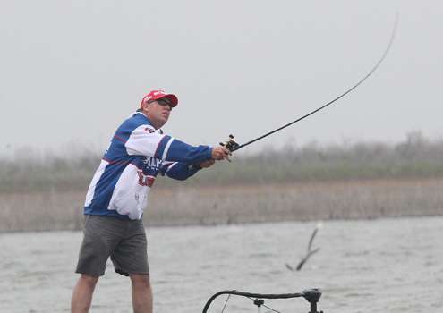 <p>The strong winds on Day One made it difficult for some anglers to get any distance with their offering.</p>
