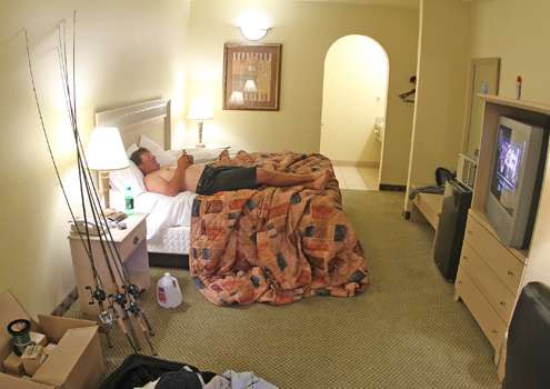<p> </p>
<p>At the Holiday Inn, Cliff Crochet chills out in his room.</p>

